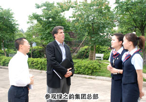 麥當勞亞太區(qū)加盟總裁Tony LaRocco一行蒞臨綠之韻集團  參觀考察