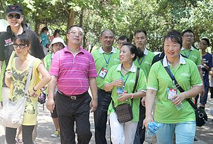 承偉人豪情壯志，共筑“綠之韻夢(mèng)”——綠之韻營(yíng)銷精英2013韶山紅色之旅