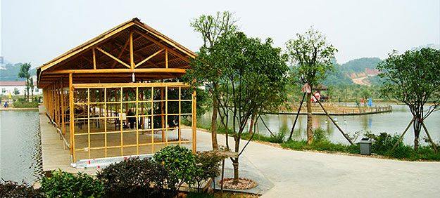 “擁抱自然，放飛夢想”——綠之韻集團組織全體員工開展2014年度春季郊游活動