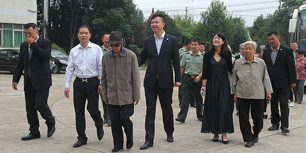 歡度國慶，共迎重陽——湖南省軍區(qū)東湖干休所老紅軍、老干部蒞臨綠之韻觀摩指導